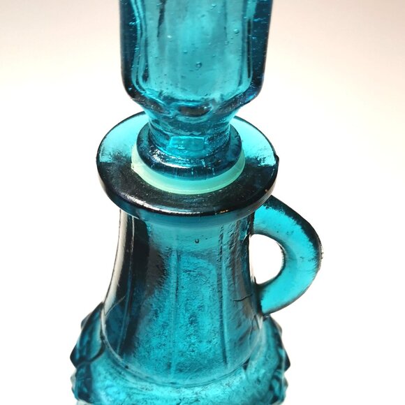 Blue Glass Cruet Vintage Diamond Pattern - Picture 2 of 10